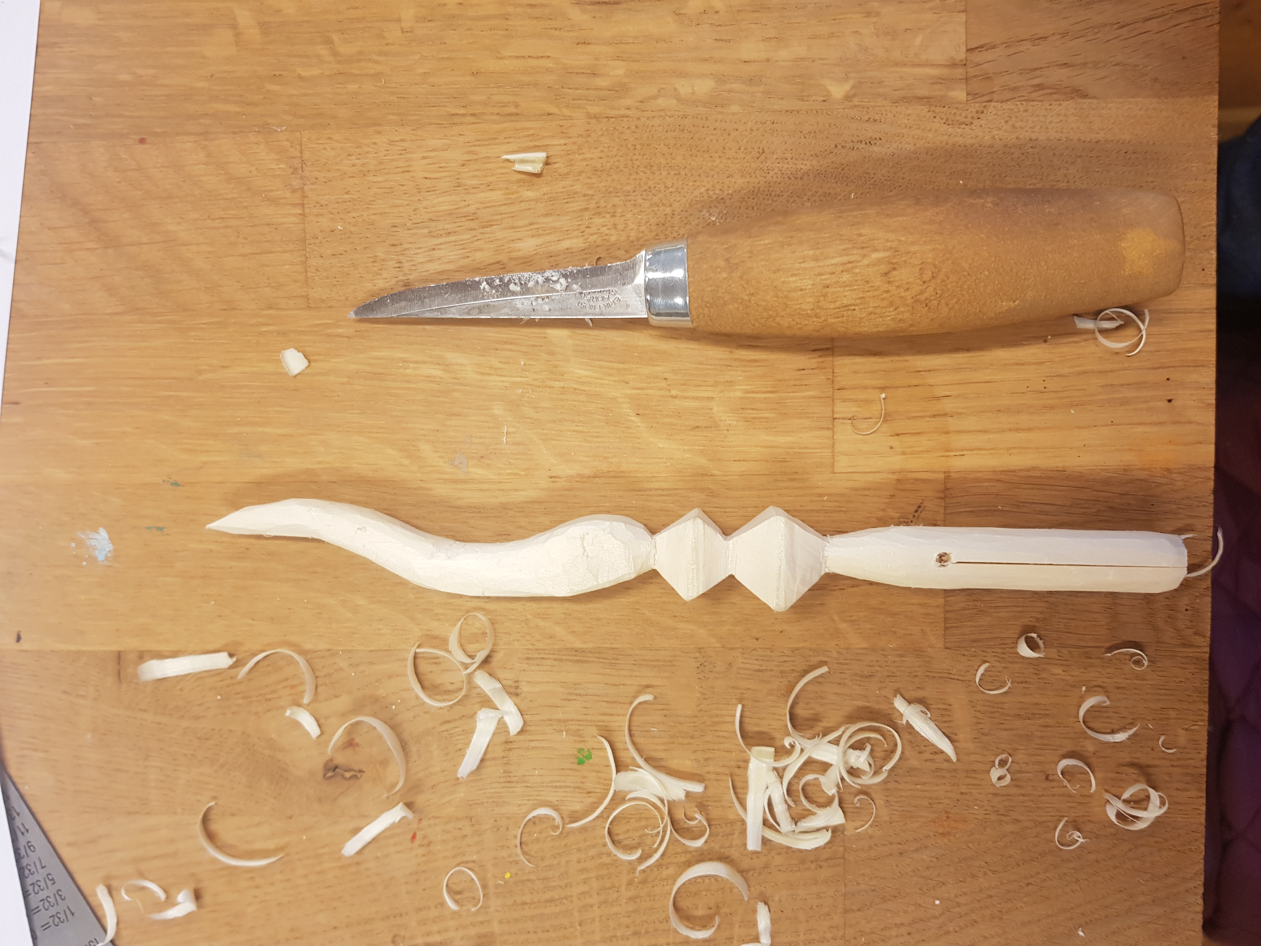 Treskjæring av smørkniv og sleiv